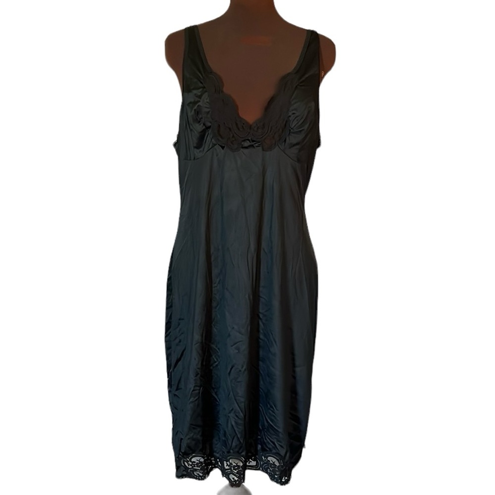 Wonder Maid VINTAGE Non Cling Black Slip Dress Nightgown Size 38
